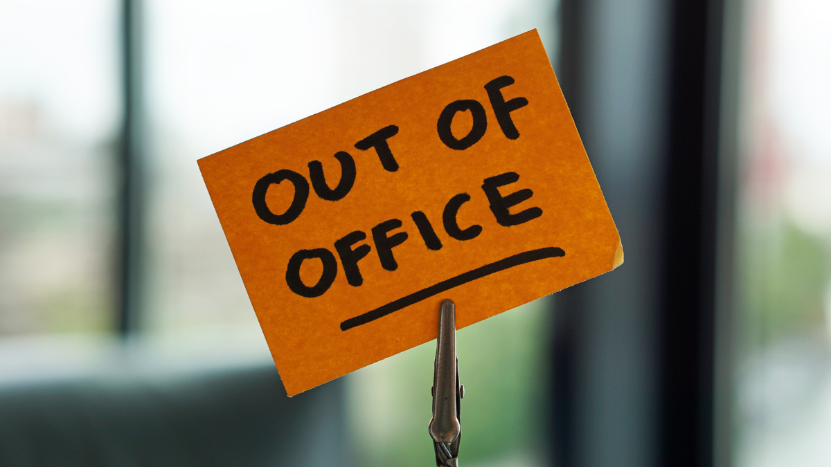 How to Craft a Killer 'Out of Office' Message That Sells